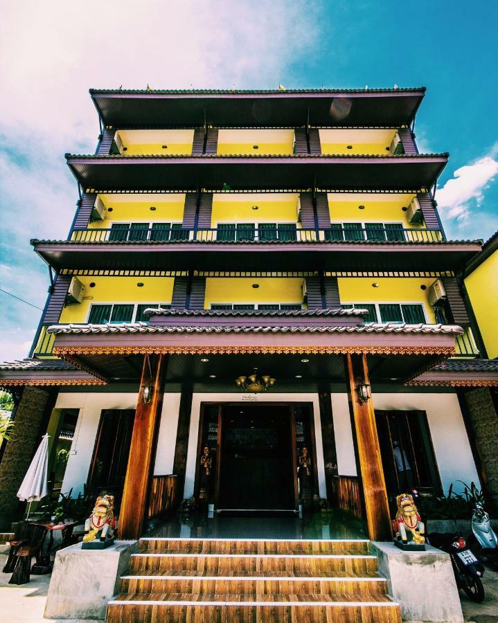 Baan Krittika Hotel Udon Thani Bagian luar foto