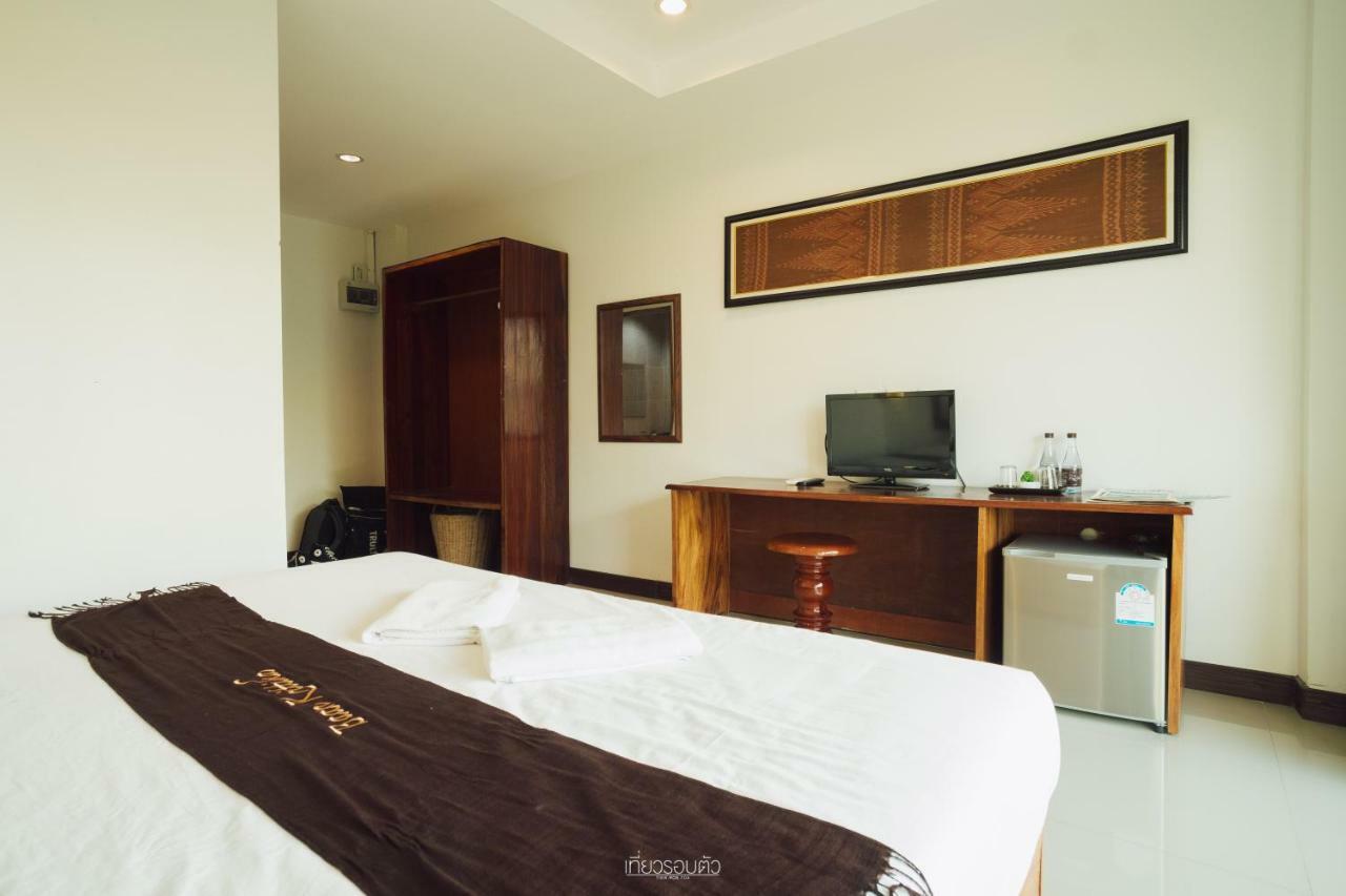 Baan Krittika Hotel Udon Thani Bagian luar foto